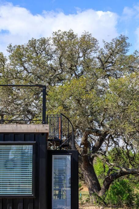 New The Sunset Luxury Container Home Fredericksburg Exterior photo